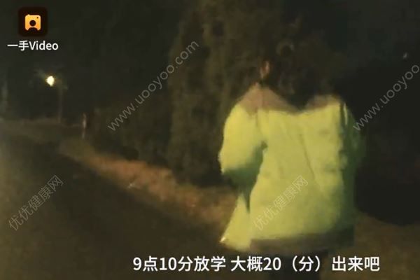 母親每天騎車陪女兒夜跑5里路，沖刺中考體育(3)