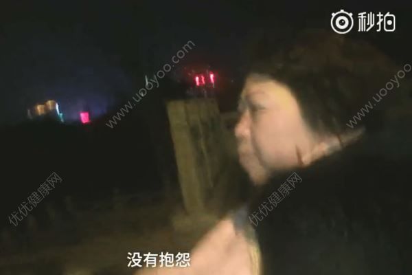 母親每天騎車陪女兒夜跑5里路，沖刺中考體育(4)