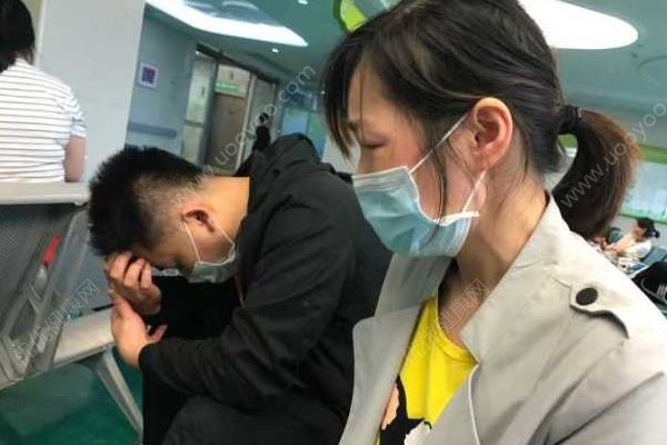 4歲男孩一屁股坐進(jìn)開水桶，全身65%燙傷，燙傷急救處理方法(2)