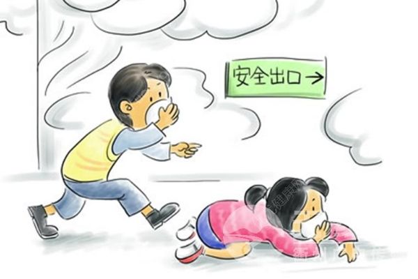 11歲男孩遇火果斷逃生，并及時提醒鄰居疏散(4)