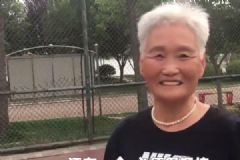 73歲籃球奶奶每天打球能輕松上籃，老年人適合什么功能？[多圖]