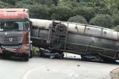 廣東惠州發(fā)生慘烈交通事故 已確認(rèn)9人遇難，躲避大車技巧[多圖]