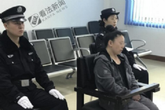 開車門撞死騎車者，女乘車人被判刑一年[多圖]