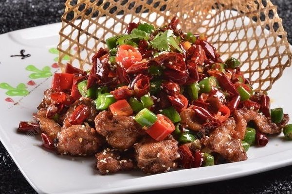 兔肉的營養(yǎng)功效有哪些？這樣吃兔肉美味又營養(yǎng)(1)