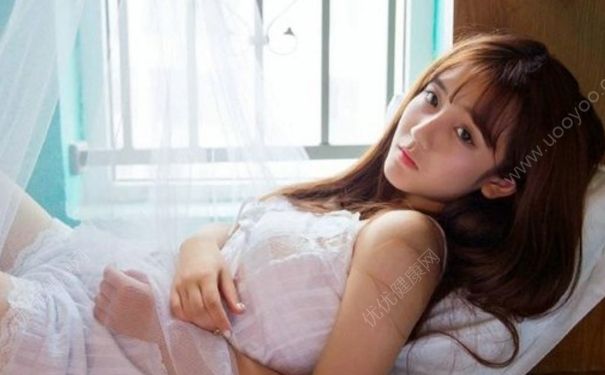 18歲女孩為啥會(huì)胸痛？18歲女孩乳房疼痛怎么處理？(1)