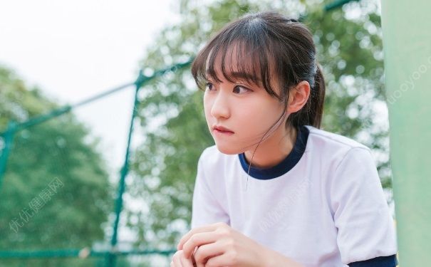 13歲少女能用爽膚水嗎？13歲女生可以用爽膚水嗎？(1)