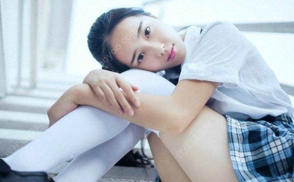 16歲女生能不能穿絲襪上學(xué)？16歲女生穿絲襪上學(xué)好嗎？(3)