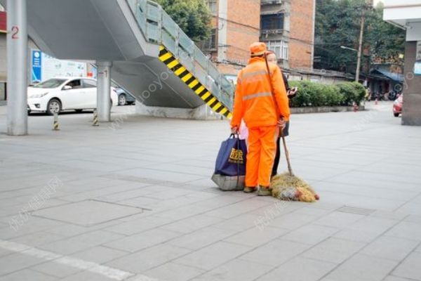 女環(huán)衛(wèi)工被撞身亡，肇事司機(jī)駕車逃逸，肇事逃逸怎么處罰(2)