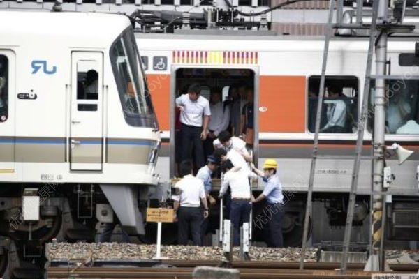 日本大阪5.9級(jí)地震致一名女童心肺停止至少8人受傷，室內(nèi)避震方法(1)