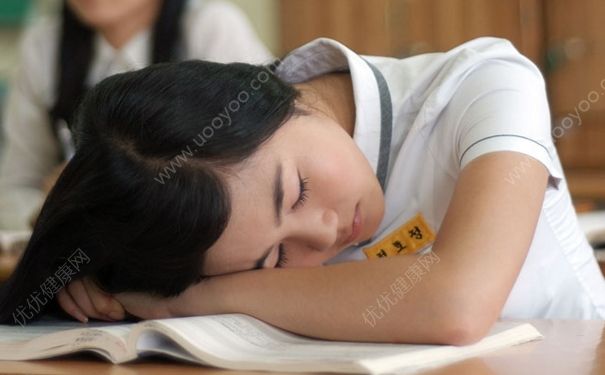 初中生睡眠不足怎么辦？初中生睡眠不好這么辦？(1)