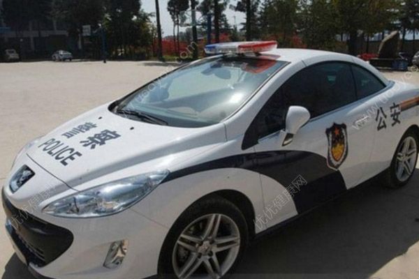 女童游玩中暑暈厥，交警駕車開道送醫(yī)，如何預防兒童中暑？(1)