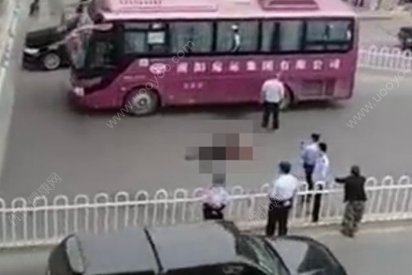 一違規(guī)網(wǎng)約車女司機跳橋身亡，事前索要暫扣車未果(1)