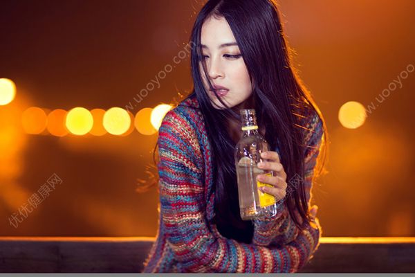 滴滴女代駕遇醉酒男：憑啥抱我、憑啥打罵我(3)