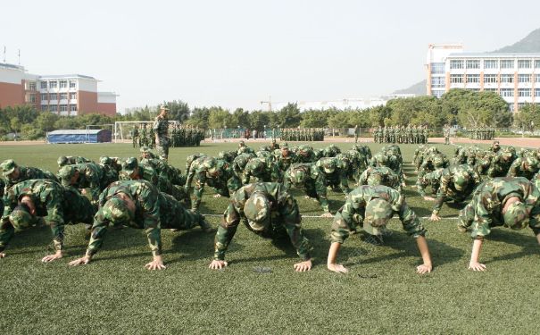 軍訓能減肥嗎？軍訓可以瘦嗎？(2)