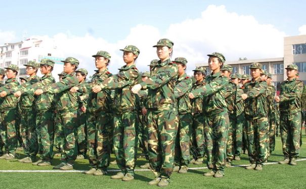 大學軍訓能化妝嗎？軍訓可以化妝嗎？(3)