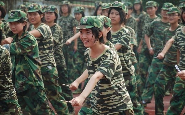 女生軍訓(xùn)需要準(zhǔn)備什么？女生軍訓(xùn)必備物品(4)