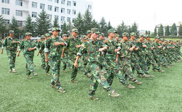 男生軍訓(xùn)要帶什么東西？男生軍訓(xùn)必備物品(4)