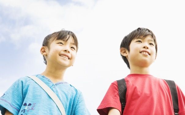 怎么讓12歲女孩喜歡我？怎么讓女孩子喜歡自己？(1)