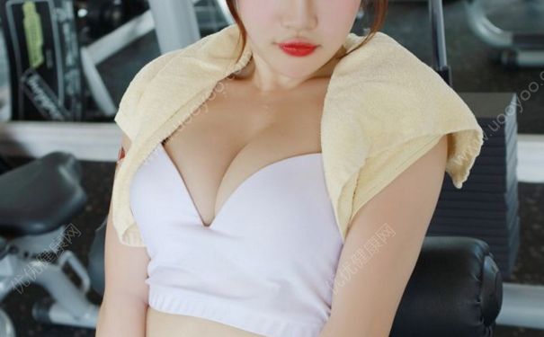 18歲女生的乳頭有多大？18歲女生的乳頭小正常嗎？(7)