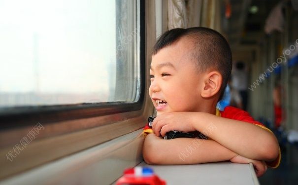 5歲男孩身高體重標準是多少？5歲男孩正常身高體重標準是多少？(1)