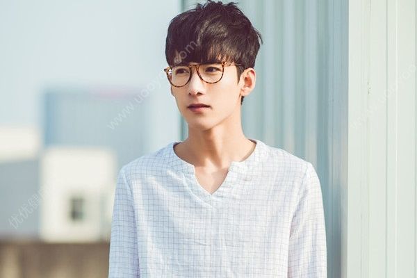 初中女生喜歡什么男生？初中女生喜歡男生的表現(xiàn)？(2)