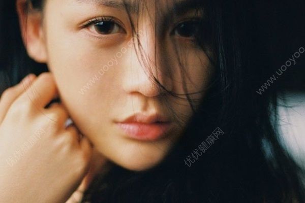 女生早戀怎么辦？女生早戀的危害(1)