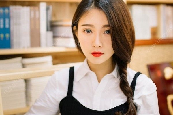 初三女生長胡子是為什么？初三女生長胡子怎么辦？(1)