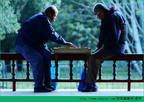 老人下棋好不好？老人下棋樂趣多(2)