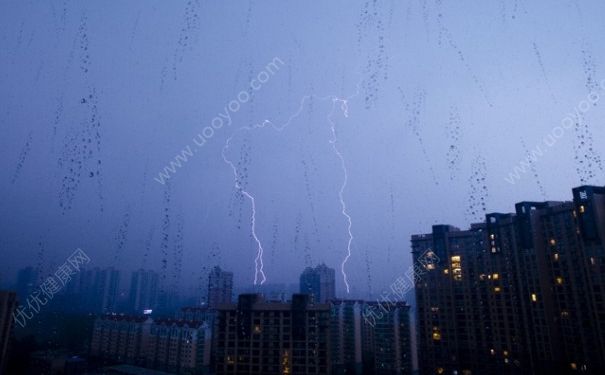 雷雨天氣能玩手機嗎？雷雨天氣能玩電腦嗎？(2)