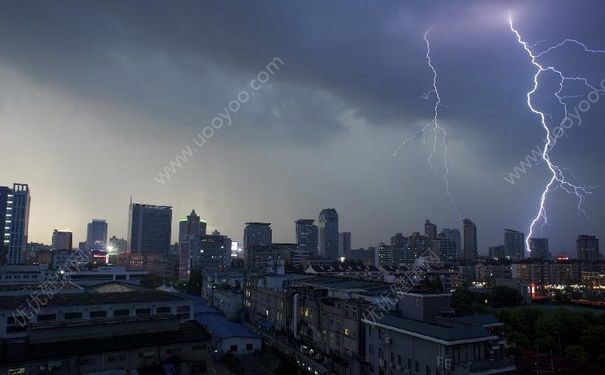 下雨天可以開空調(diào)嗎？打雷下雨開空調(diào)好嗎？(1)