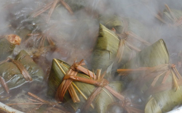 煮粽子用冷水還是熱水？煮粽子的方法與步驟(1)