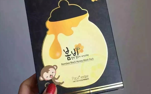 春雨黑面膜為什么掉色？春雨黑面膜為什么精華是黑的？(1)