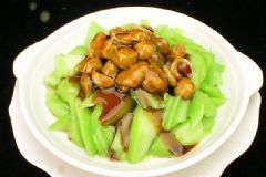 芹菜與香菇一起炒好嗎？芹菜與香菇可以同食嗎？[多圖]