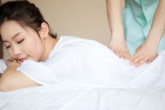 女人的軟件保健秘方有哪些？按摩哪些穴位有助于保持年輕？[圖]