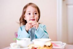 六歲小孩挑食怎么調理？如何糾正六歲孩子挑食的毛??？[多圖]