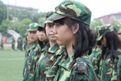 女生軍訓(xùn)需要準(zhǔn)備什么？女生軍訓(xùn)必備物品[多圖]