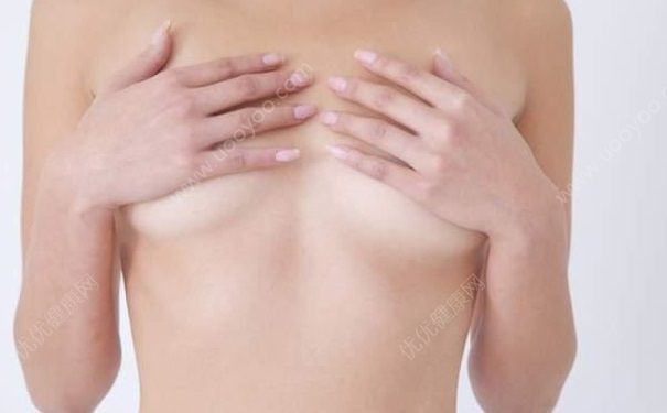 乳房一邊大一邊小怎么辦？為什么乳房會(huì)不一樣大？(1)