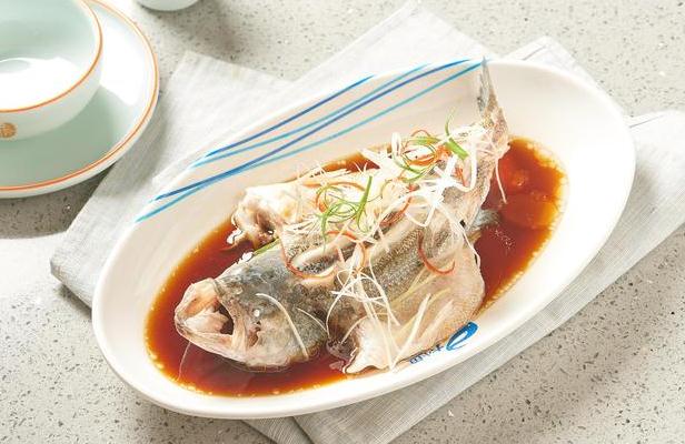 鱸魚(yú)刺多嗎？鱸魚(yú)籽可以和鱸魚(yú)一起蒸嗎？