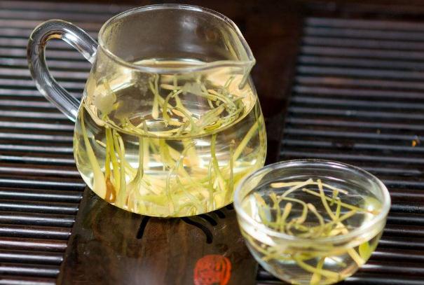 泡金銀花茶之前需要洗嗎？金銀花茶可以冷飲嗎？